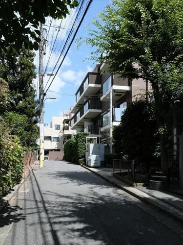 前面道路（撮影 2026.08）