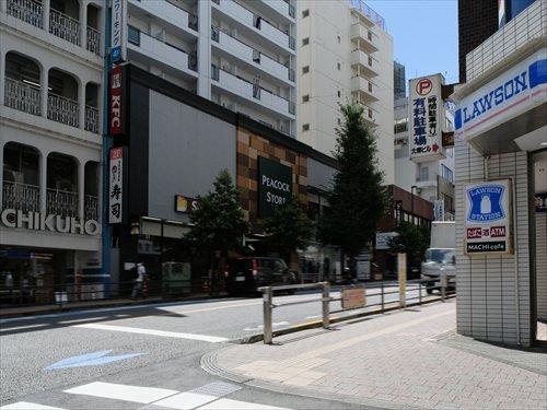 ピーコックストア高田馬場店 510m