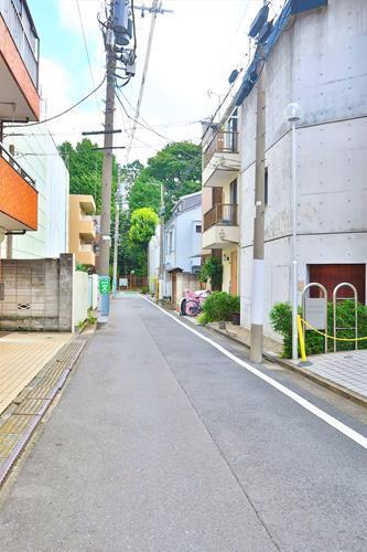 【現地前面道路2024年8月撮影】