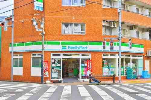 ファミリーマート新井薬師店まで210ｍ