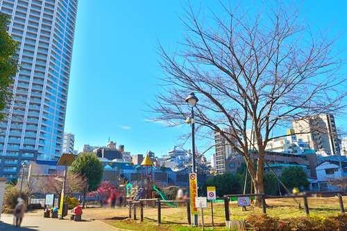 富久さくら公園まで490ｍ