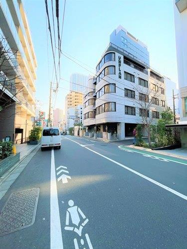 【現地前面道路2025年1月撮影】