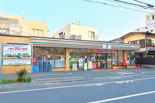 セブンイレブン東京医科大前店まで70ｍ