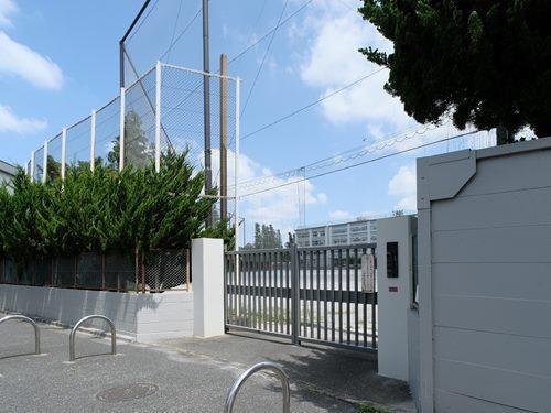 杉並区立向陽中学校 520m