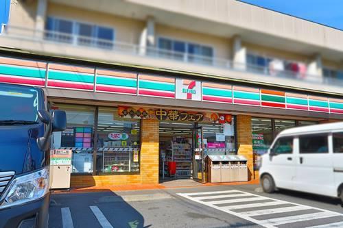 セブンイレブン川崎平店まで610ｍ