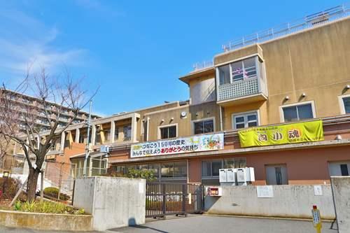 川崎市立向丘小学校まで610ｍ