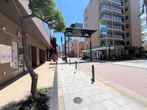 【現地前面道路2025年7月撮影】