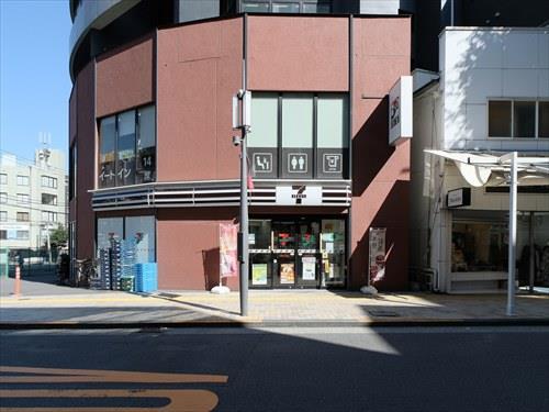 セブンイレブン神楽坂5丁目店 340m