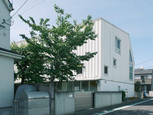 金町幼稚園 590m