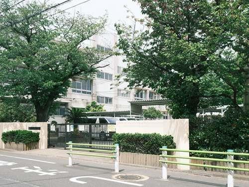 葛飾区立柴原小学校 470m