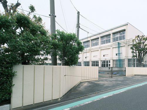 葛飾区立新宿中学校 250m