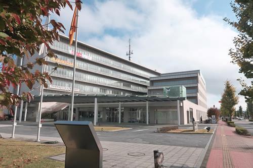 青梅市役所まで630m