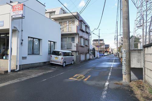 【現地前面道路2025年11月撮影】