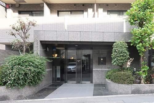 エントランス外観