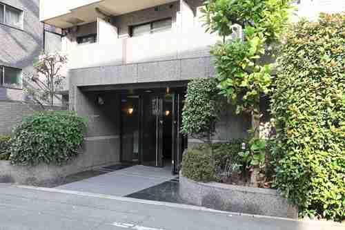 エントランス外観