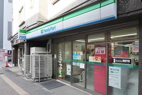 ファミリーマート笹塚二丁目店まで120m