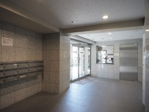 エントランスホール