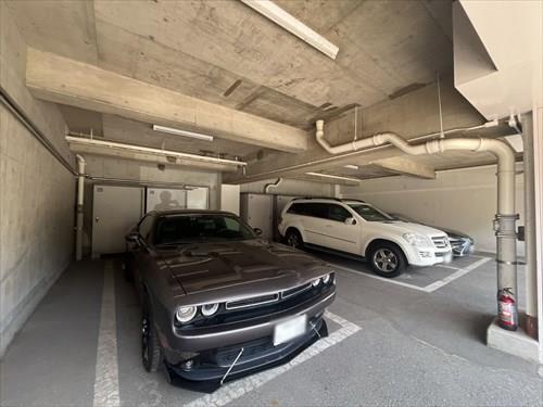 駐車場　2025年8月撮影