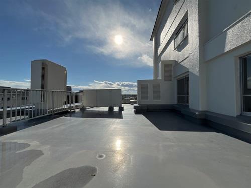 ルーフバルコニー