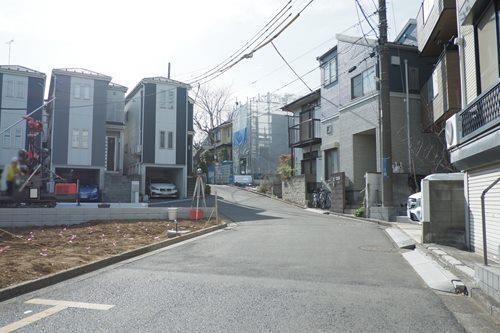 前面道路（2026年1月 撮影）