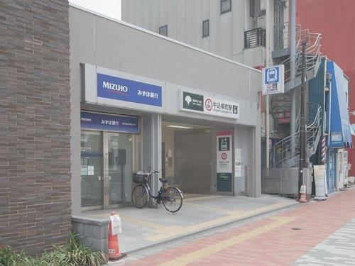 東京都大江戸線 牛込柳町駅 徒歩1分