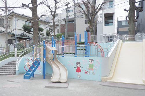 上四児童遊園 140ｍ