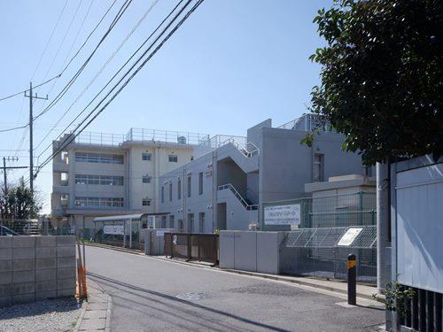 市川市立第四中学校 890m