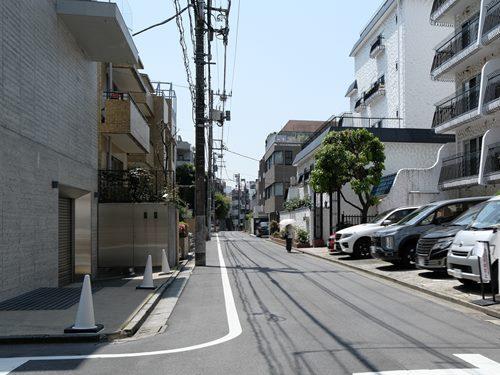 前面道路（撮影 2026.05）