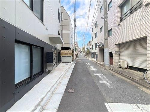 前面道路(北側)