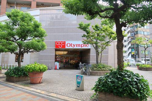 Olympic新宿百人町店130m