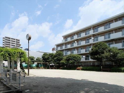 栄町1丁目公園 160m