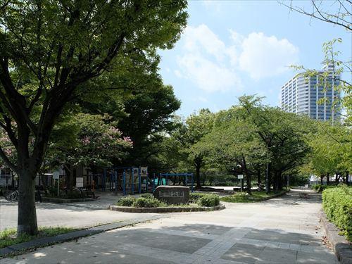 芝川公園 450m