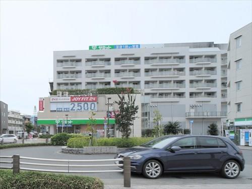 サミットストア芦花公園駅前店 670m