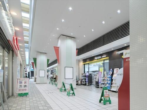 マツモトキヨシ八幡山駅前店 360m