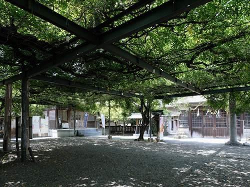 国領神社 530m