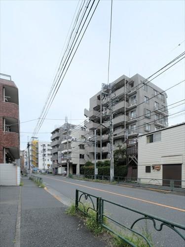 前面道路（撮影 2026.08）