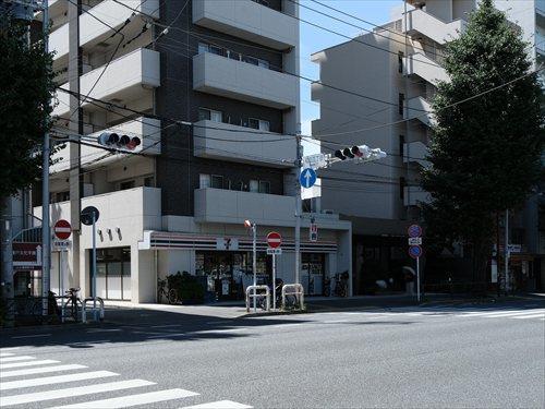 セブンイレブン杉並和田3丁目東店430m