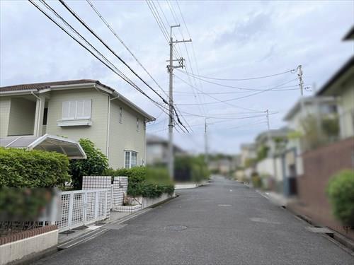 東側前面道路（2024年6月撮影）