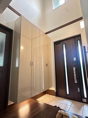 玄関（2025年5月撮影）