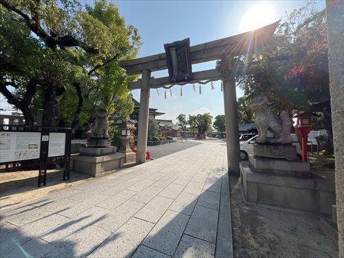 方違神社　300m
