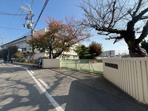 堺市立三国ケ丘中学校