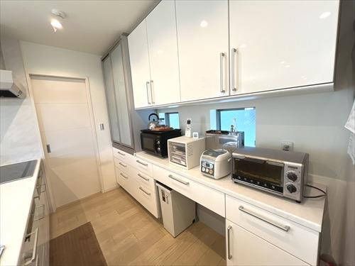 2階　カップボード