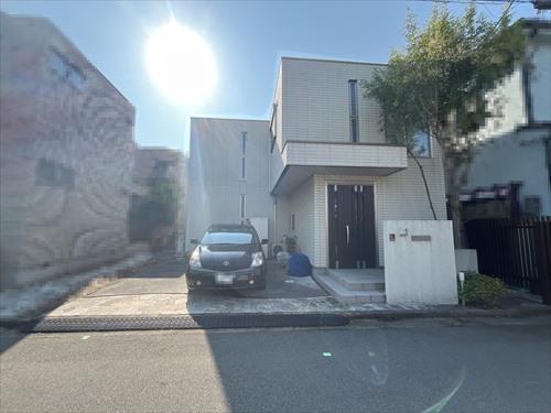 外観写真（駐車スペース2台分有）