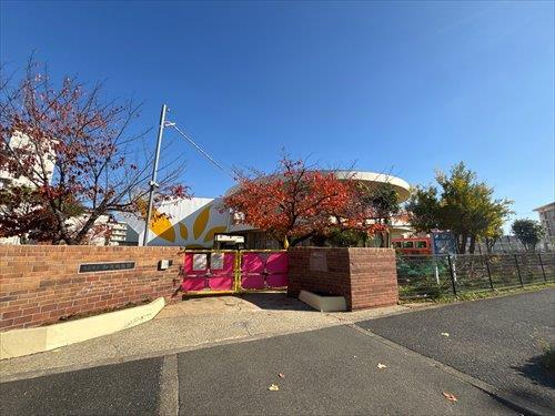 高石市立加茂幼稚園まで約900ｍ