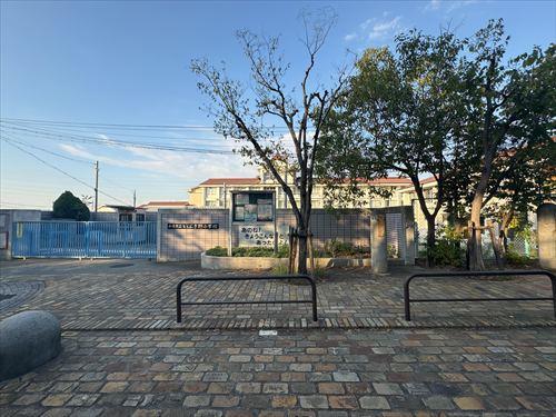 和泉市立いぶき野小学校　830m