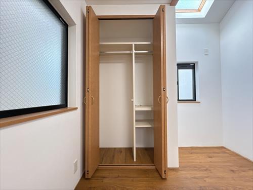 洋室約5.5帖②クローゼット