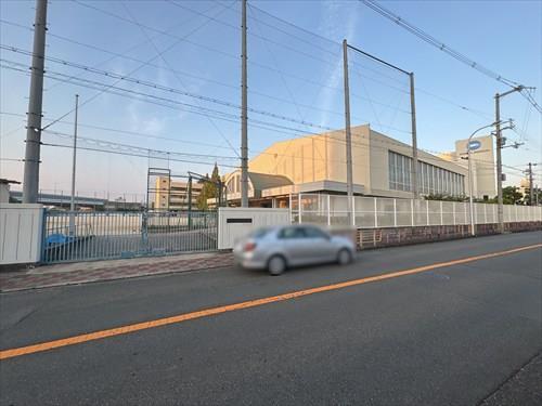 堺市立陵西中学校（約340m）