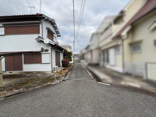 南東側前面道路(2026年3月撮影)