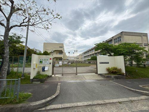 堺市立美木多中学校まで約1210ｍ