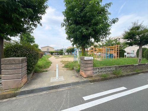 鳳中町第２公園　約50ｍ